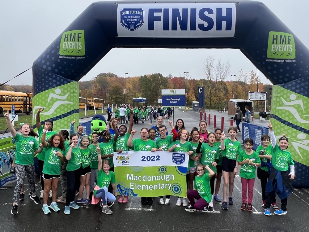 24 Macdonough Students at Finish Line for Hartford Marathon Foundation FitKids in School Program